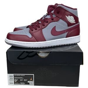 Air Jordan 1 Mid "Cherrywood Red” - 9.5